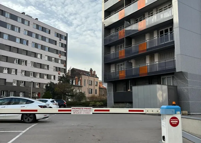 Orange & Art Appartamento Clermont-Ferrand